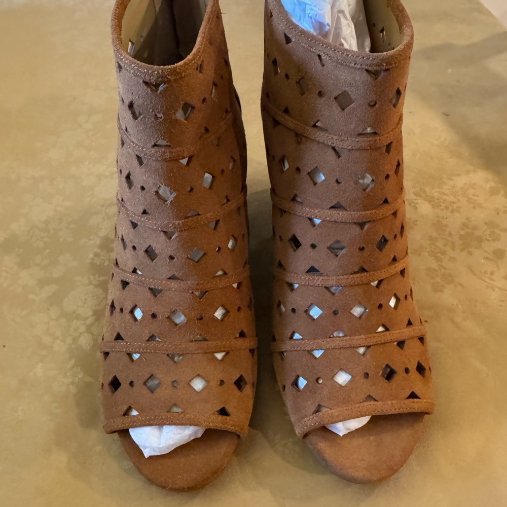 MICHAEL Michael Kors Tan Cutout Ankle Booties
